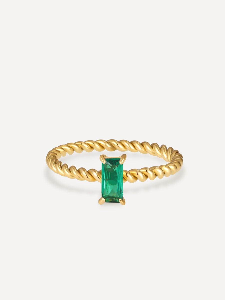 Elegante anillo verde en espiral