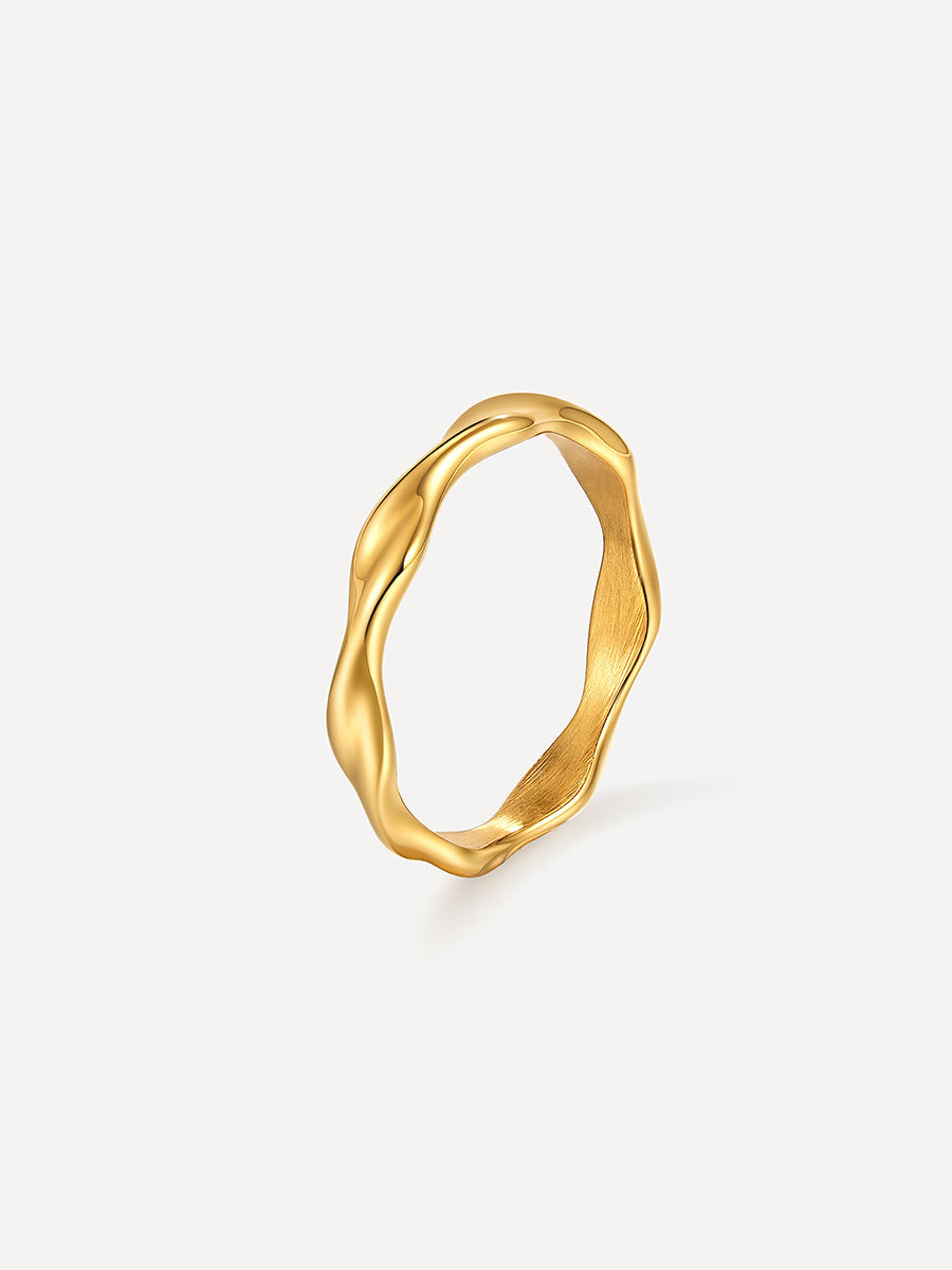 Anillo de diseño moderno y curvo