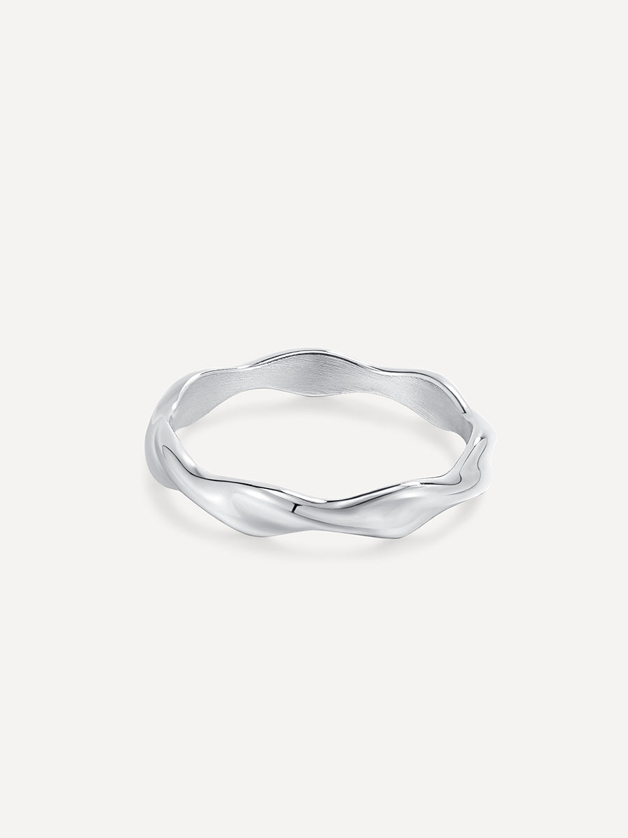 Anillo de diseño moderno y curvo