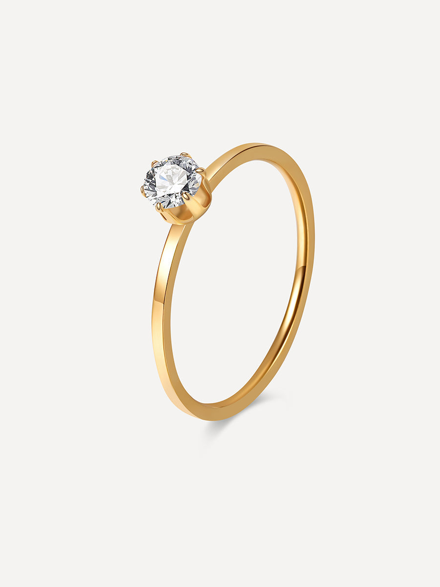 Anillo brillante de gran valor