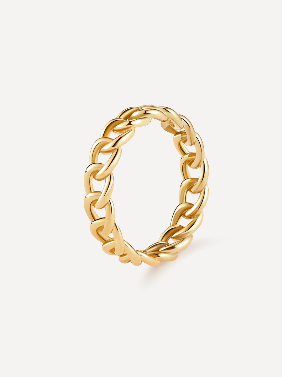 Elegant Intertwined Ring