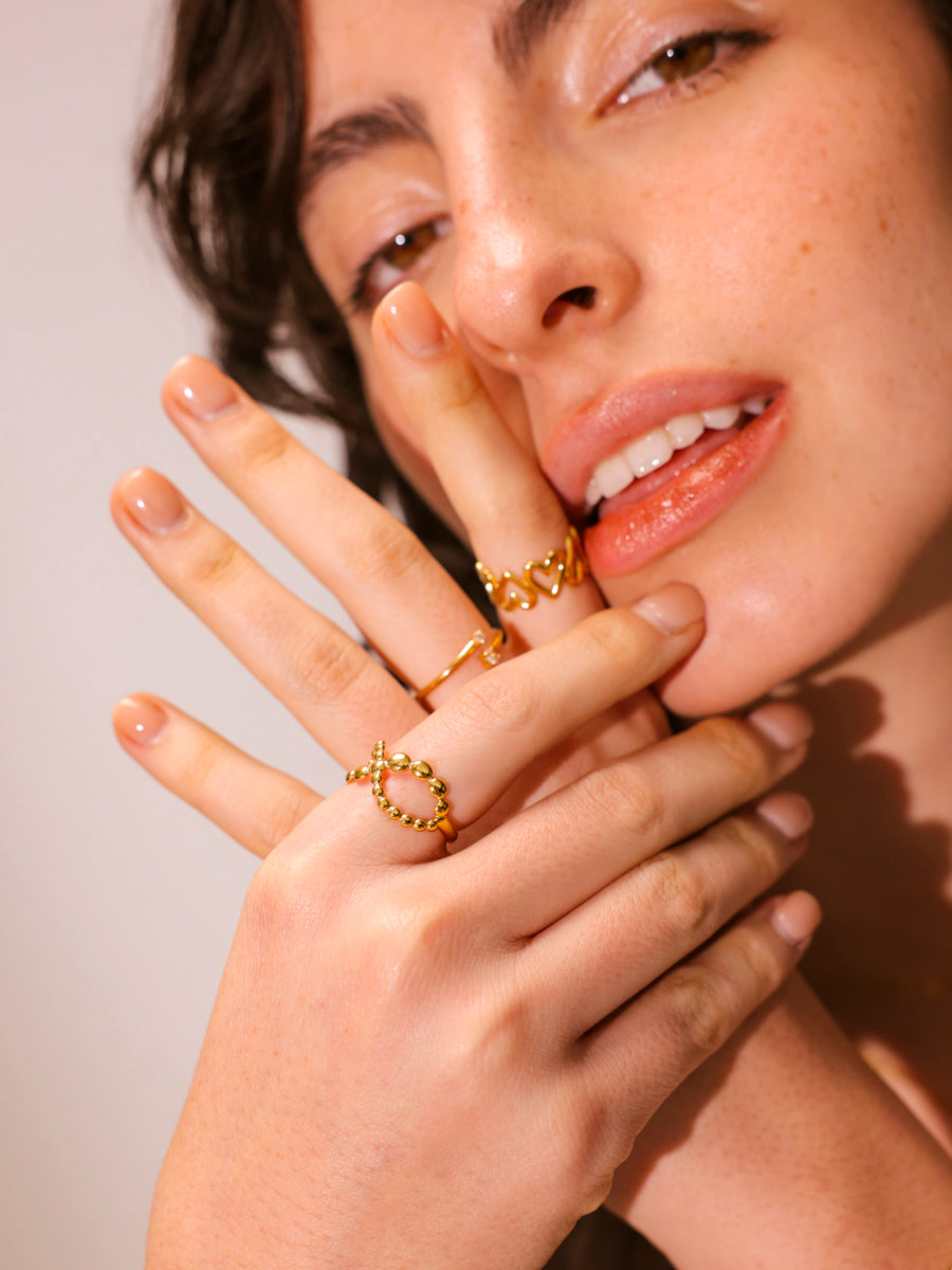 Anillo de corazón infinito