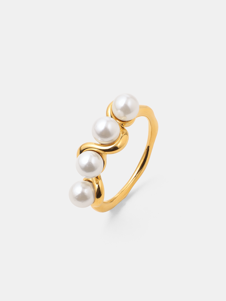 Elegant Pearl Ring