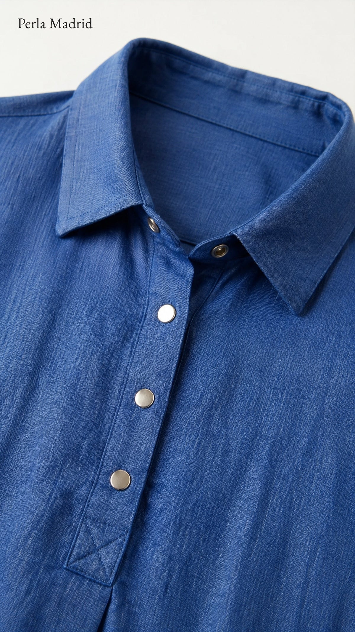 Celia | Blusa con cuello y botones