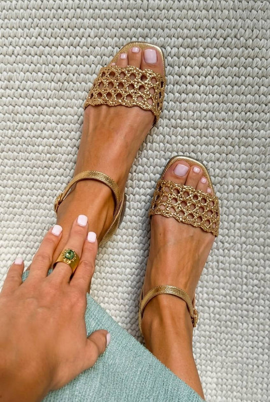 Leona | Sandalias Trenzadas Metalizadas Doradas