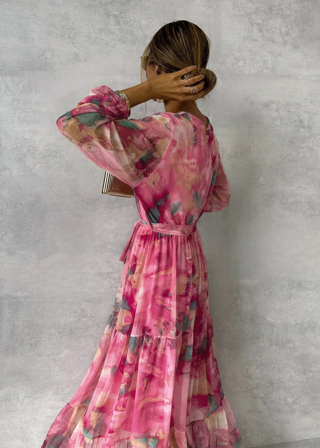 Concepción | Vestido midi cruzado con estampado floral