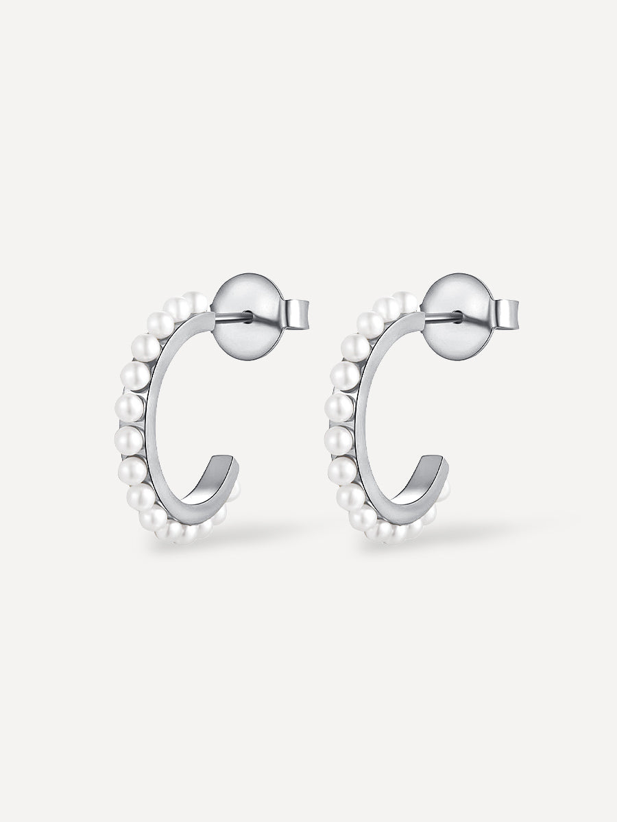 Small Calm Pearl Earrings