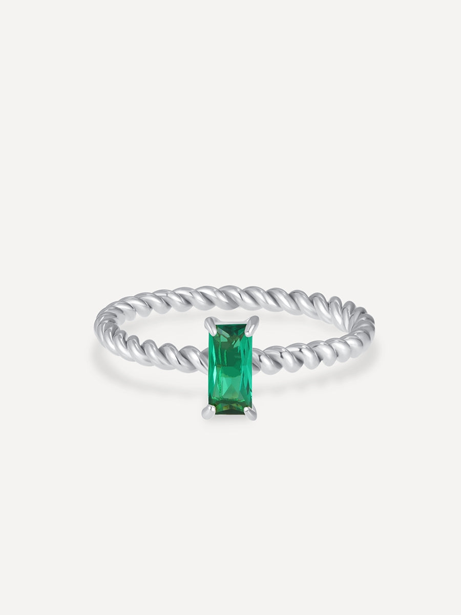 Elegante anillo verde en espiral