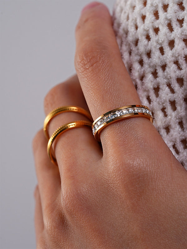 Anillo brillante único
