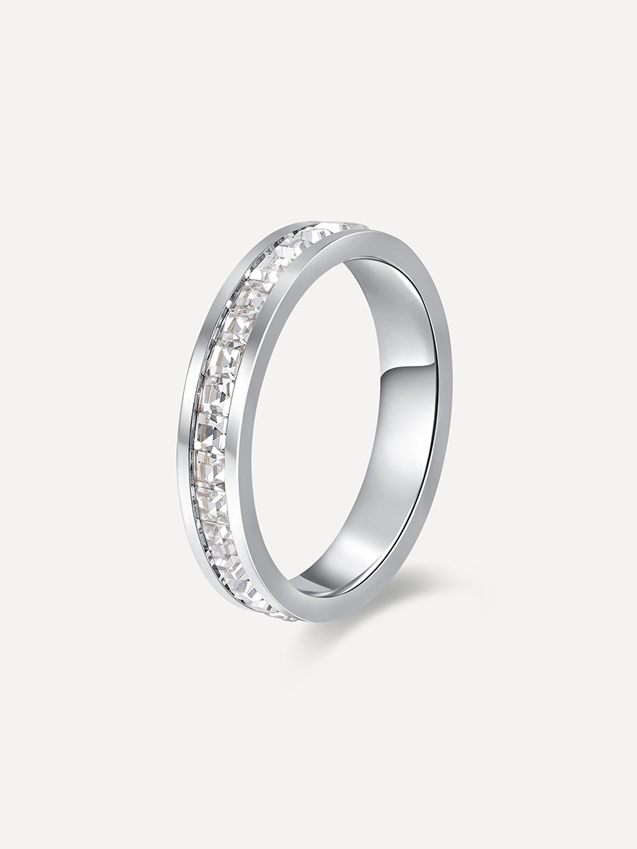 Anillo brillante único