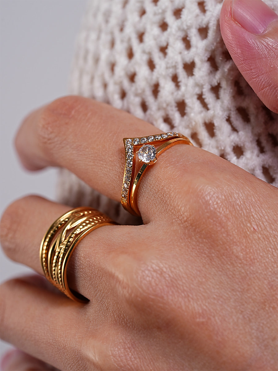 Anillo brillante de gran valor