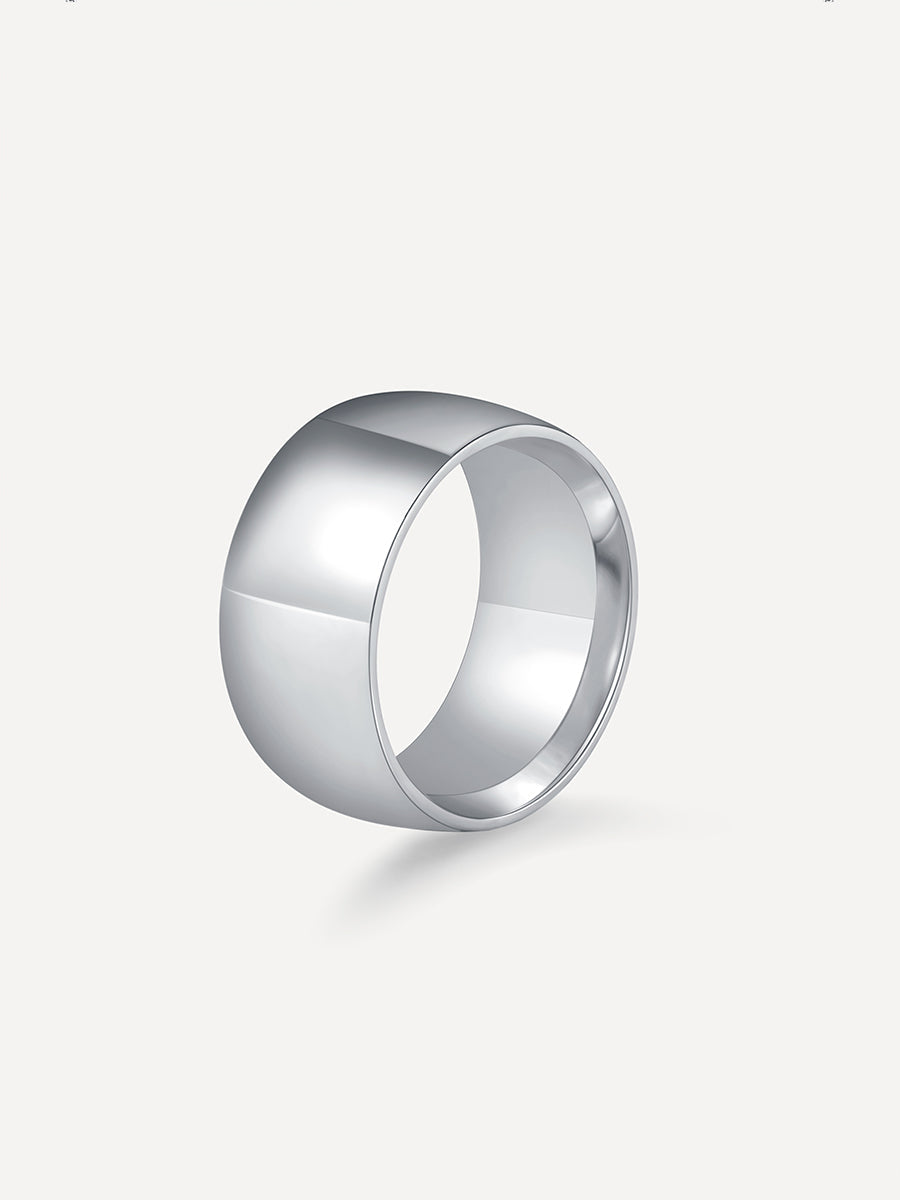 Anillo de diseño minimalista