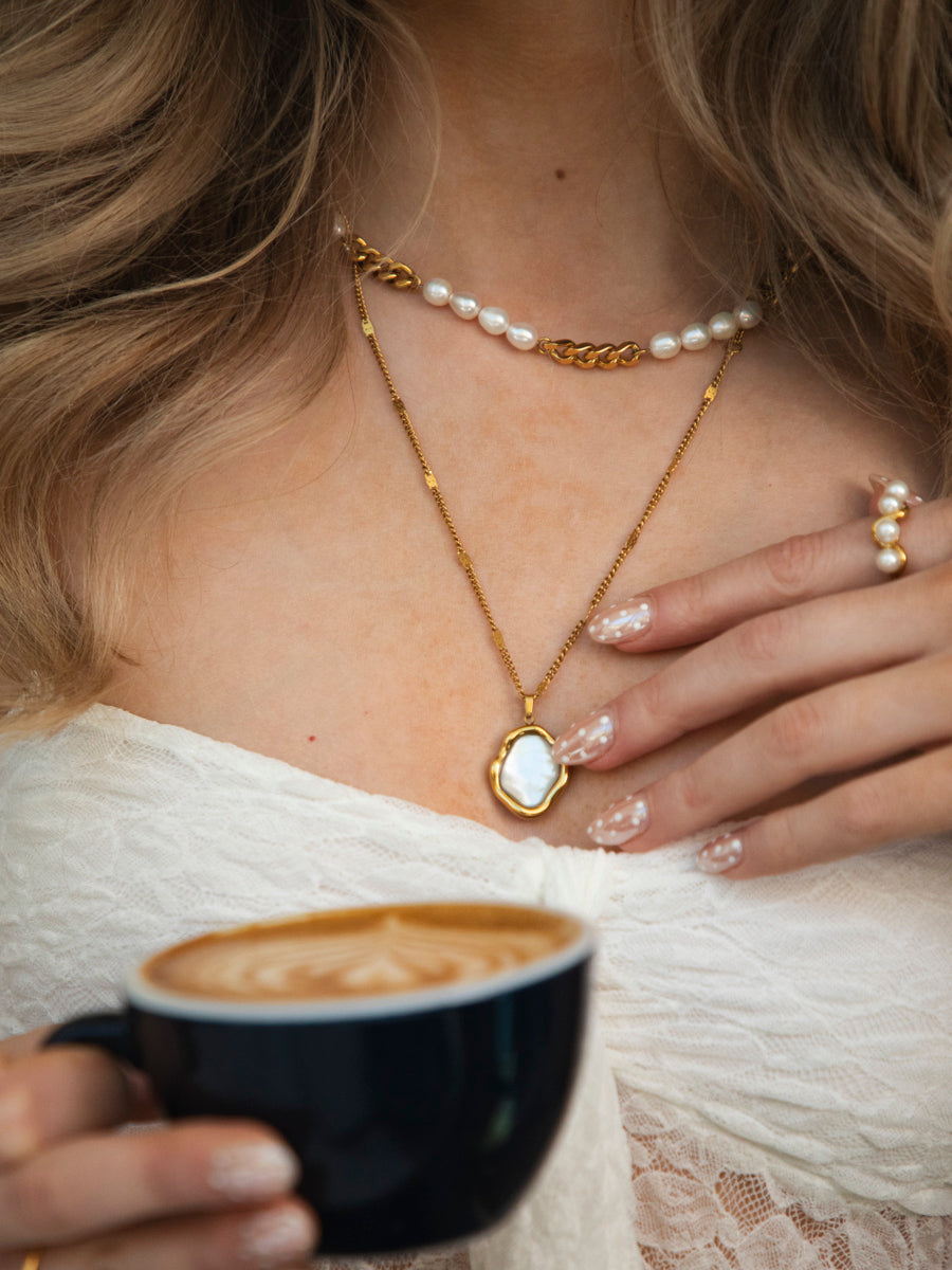 Elegant Pearl Ring