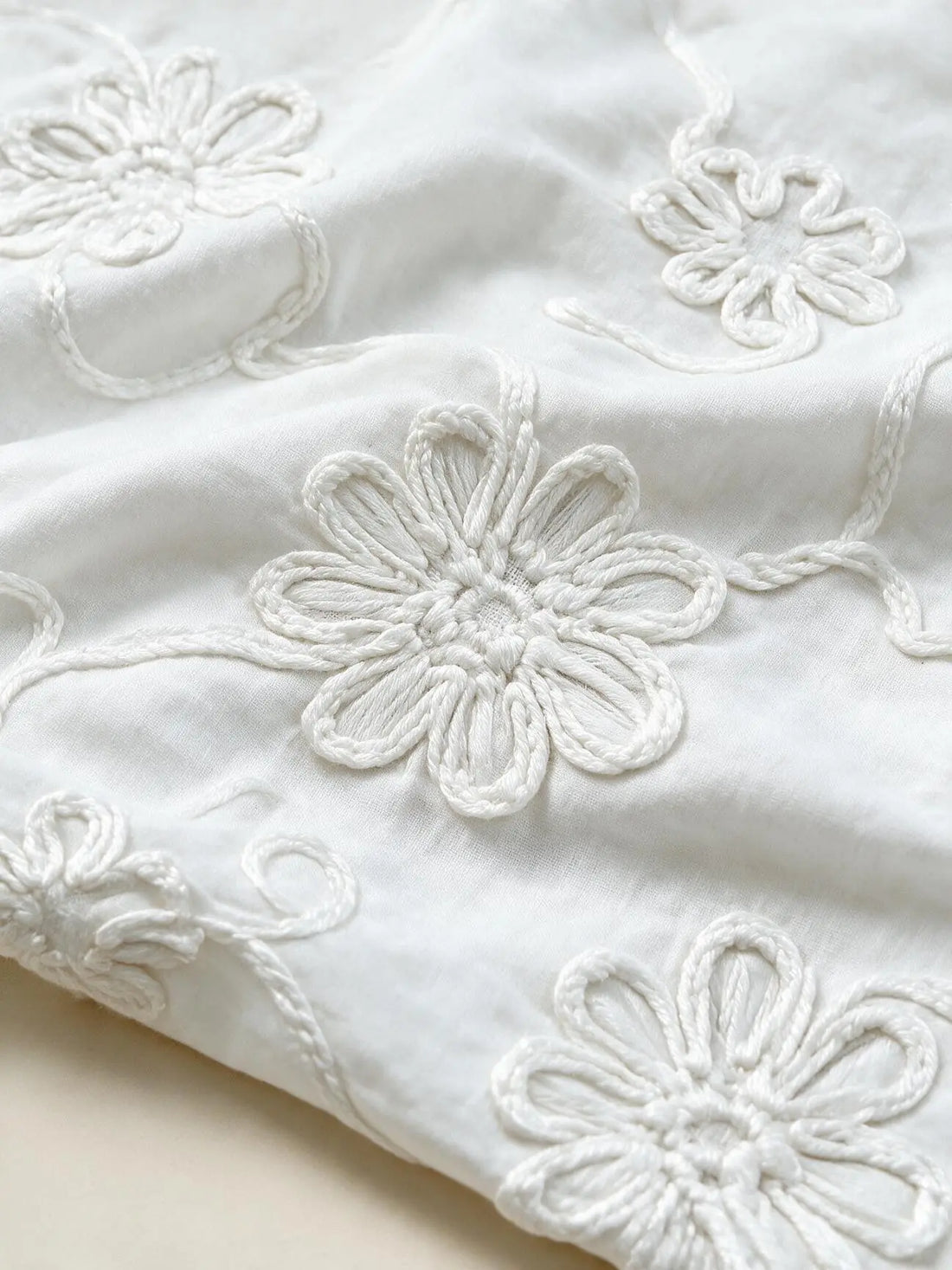 Janire | Blusa Algodón Bordada con Volantes